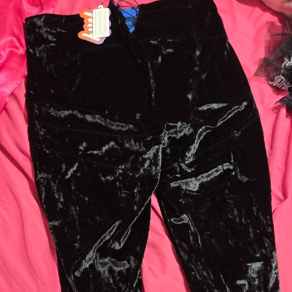 Black Velvet Yitty Leggings